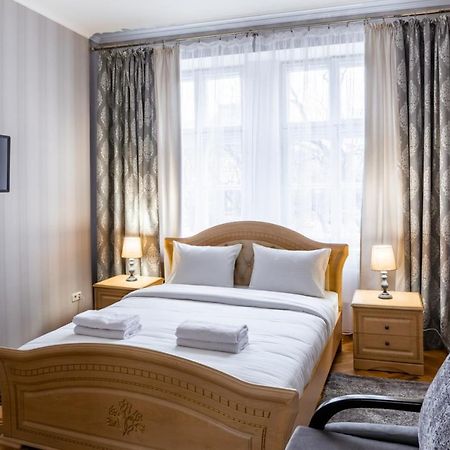 Alfa Apartments Svobody 31 Львов Экстерьер фото