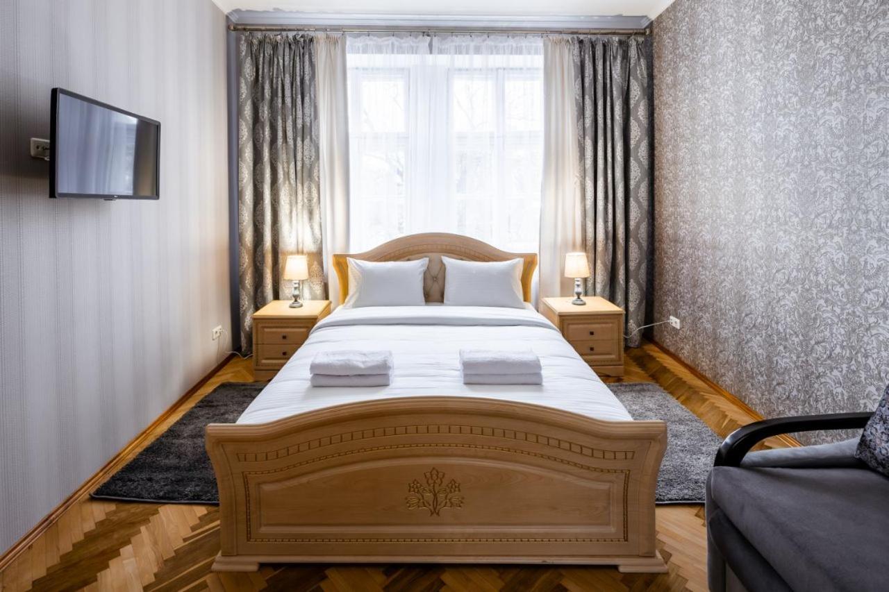 Alfa Apartments Svobody 31 Львов Экстерьер фото