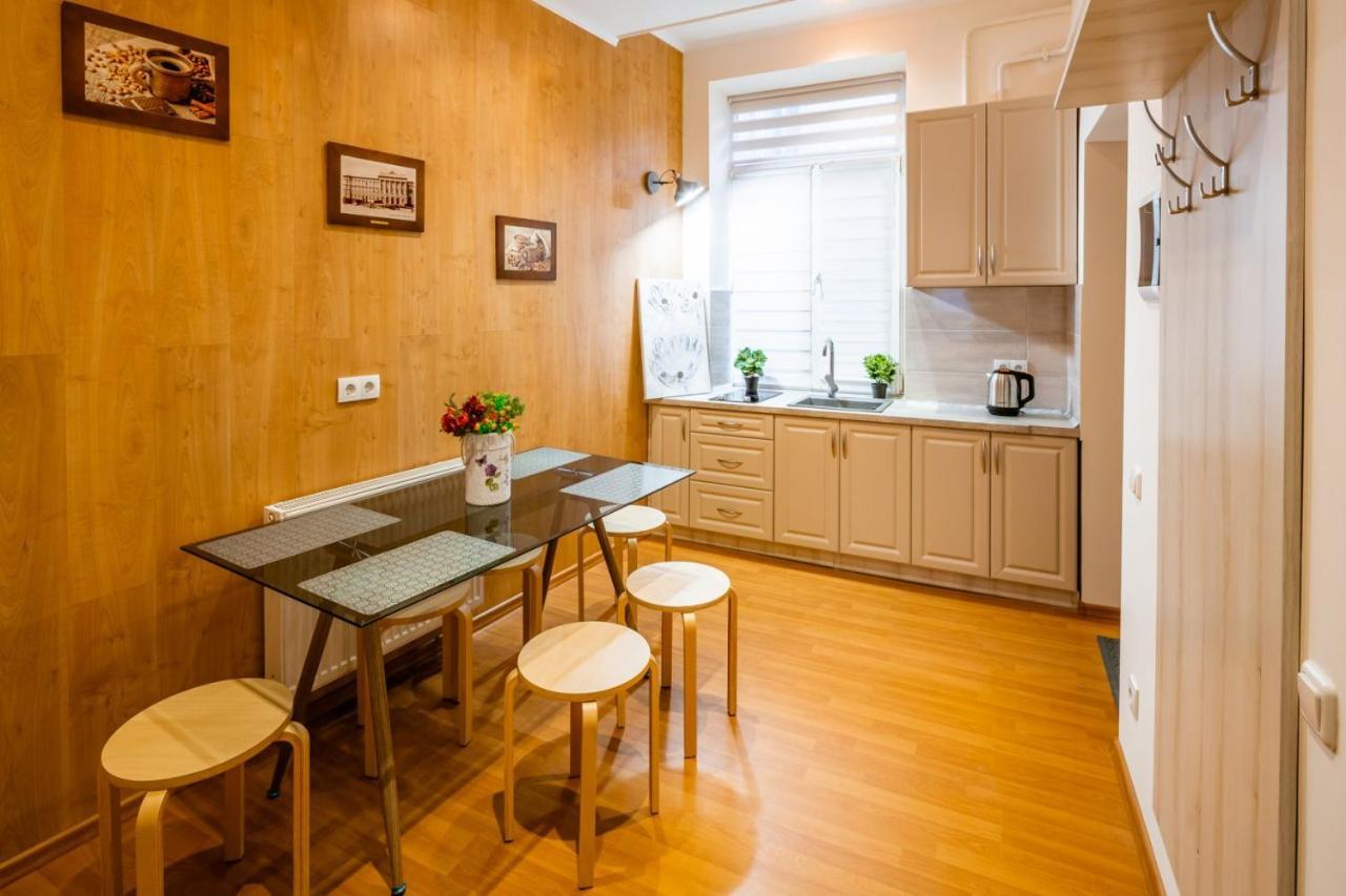 Alfa Apartments Svobody 31 Львов Экстерьер фото